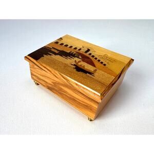 Italian Inlaid Wooden Music Box – Bridge Scene, “Torna a Surriento”